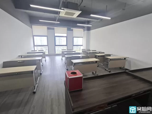 东部新城 东轩大厦整层1275平得房率72%办公室出租