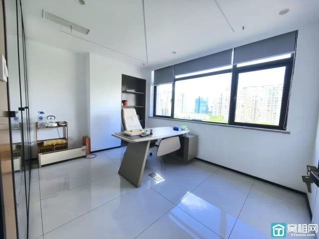 宁波东部新城新府银座3号楼精装修65平米办公室出租