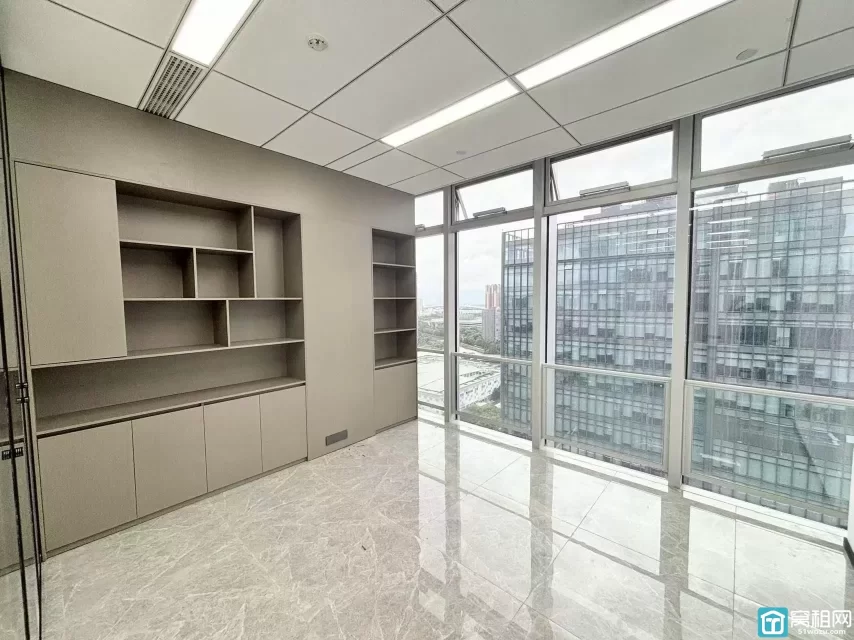 宁波鄞州区中铁建大厦110平 朝南办公室招租6200元/月