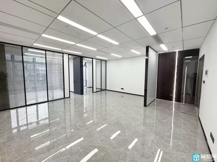 宁波鄞州区中铁建大厦110平 朝南办公室招租6200元/月