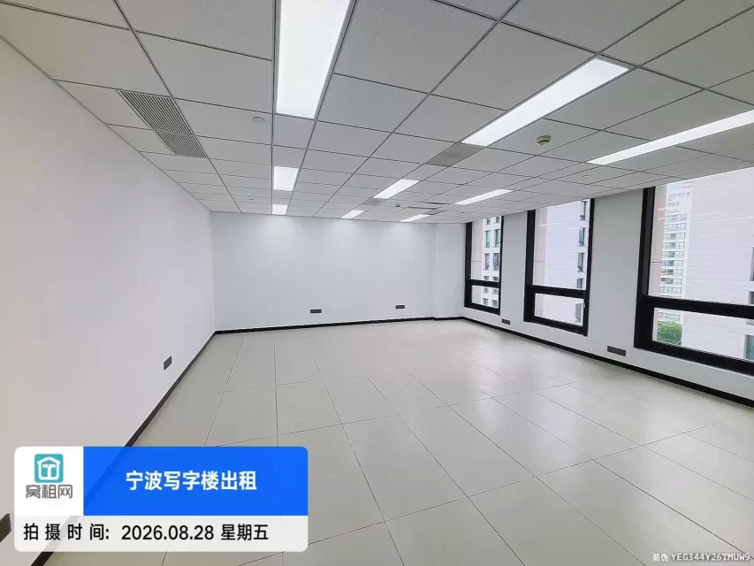 宁波鄞州区百丈路附近天润大厦110平米精装修办公室出租5300元