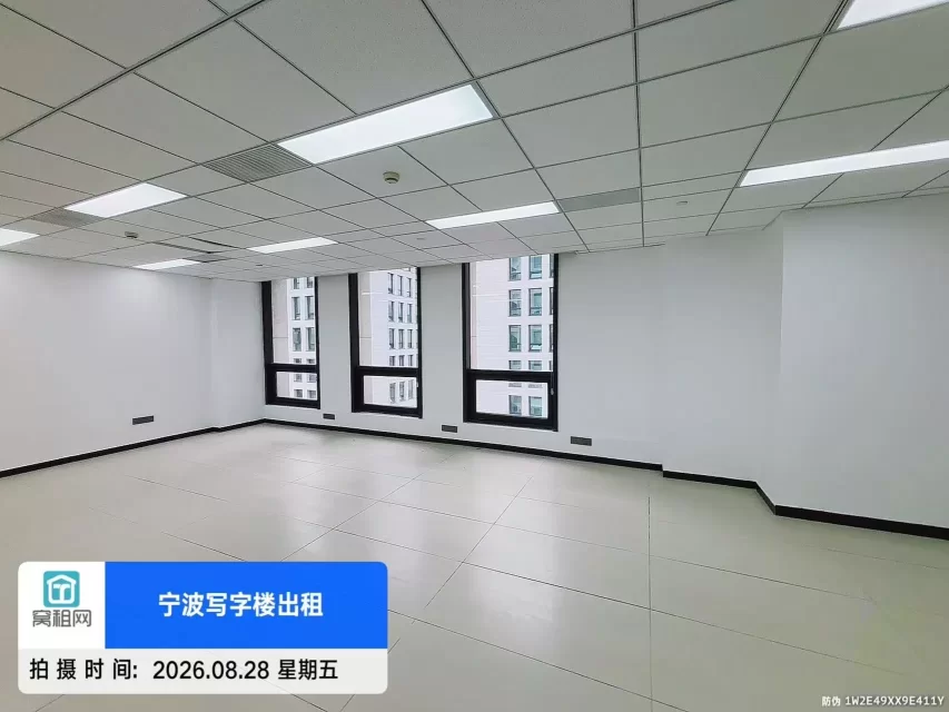 宁波鄞州区百丈路附近天润大厦110平米精装修办公室出租5300元