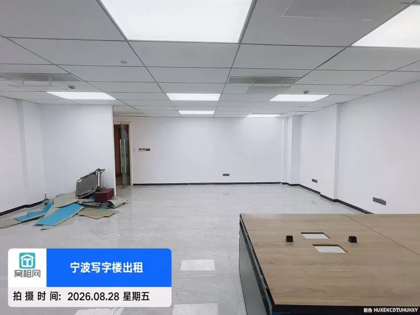 宁波天润商座C座136平米月租金6000元一个月朝向办公室