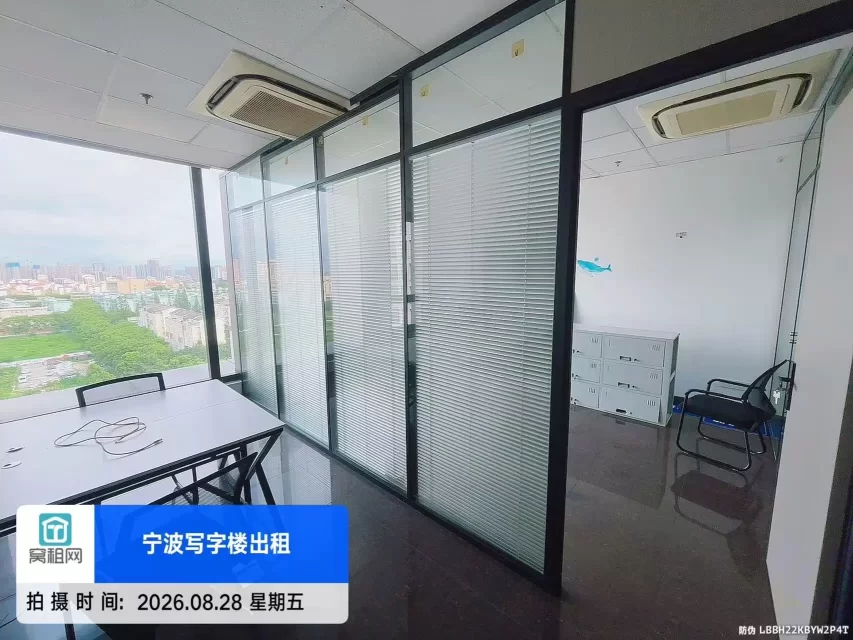 宁波天润商座大厦招租全新装修97平米精装修办公室朝东月租金4200元/月