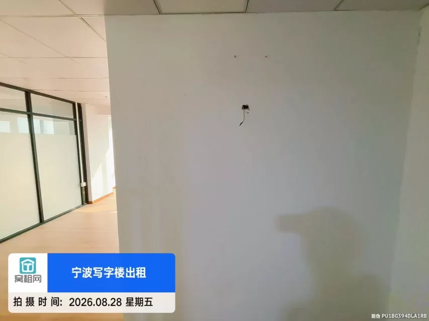 宁波崇光大厦写字楼88平米办公室出租月租金2800元