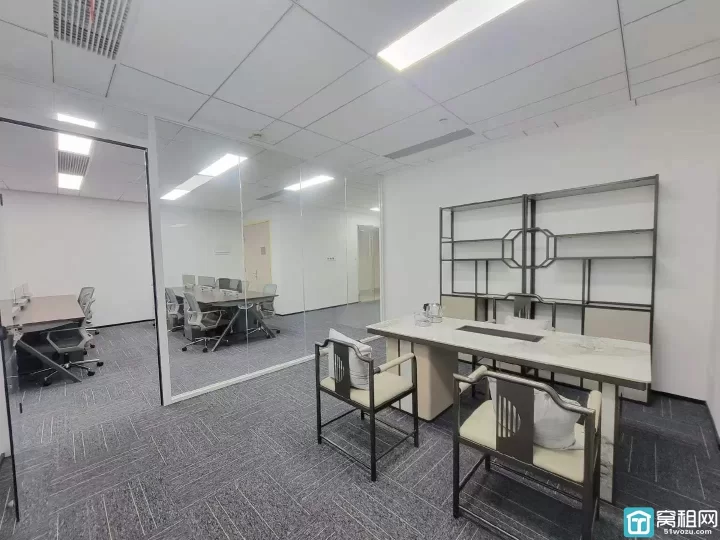 宁波三江口波特曼大厦180㎡，一口价9855元／㎡／月，单价1.83元／㎡／天~