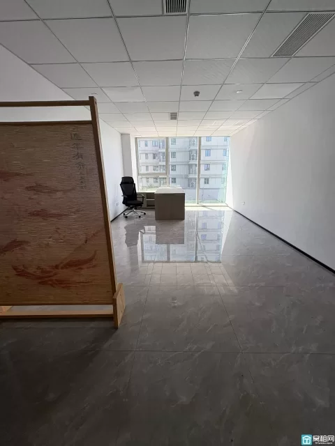 宁波星湖中心55平米2700元/月带家具出租