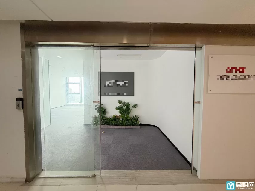 宁波地铁1号线5号线海晏北路A出口金融硅谷主楼面积：151.84m² 招租