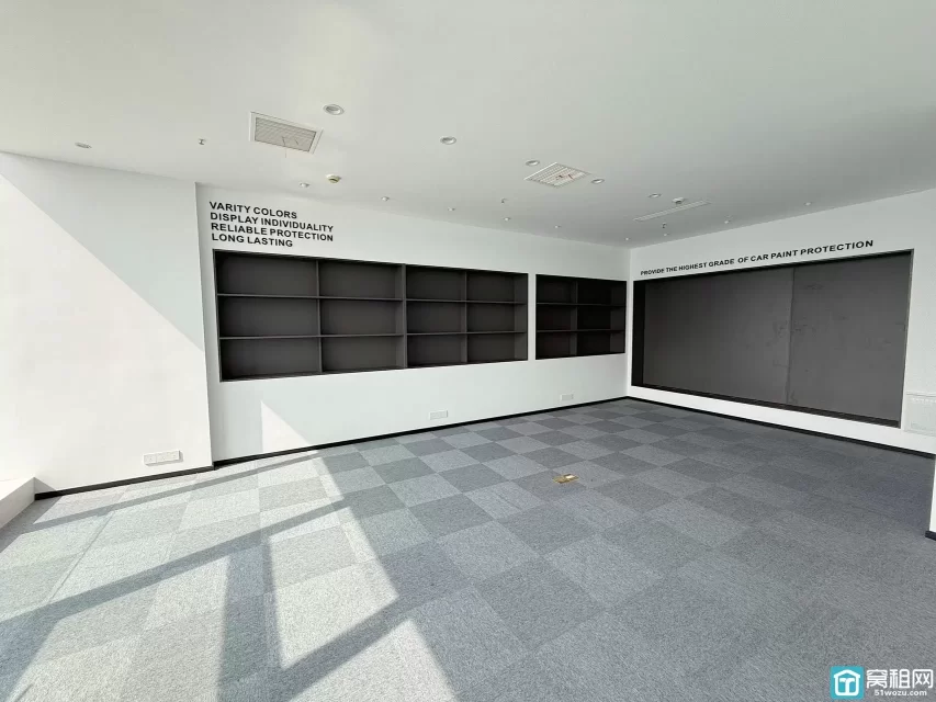 宁波地铁1号线5号线海晏北路A出口金融硅谷主楼面积：151.84m² 招租
