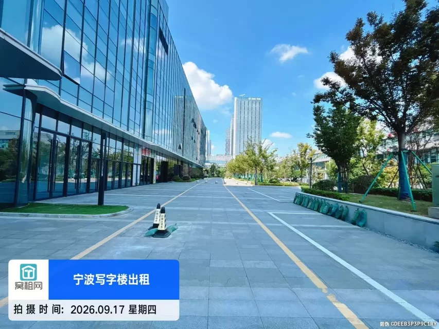 东部新城华骏中心停车包月多少?(图5) 东部新城华骏中心停车包月多少?(图5)