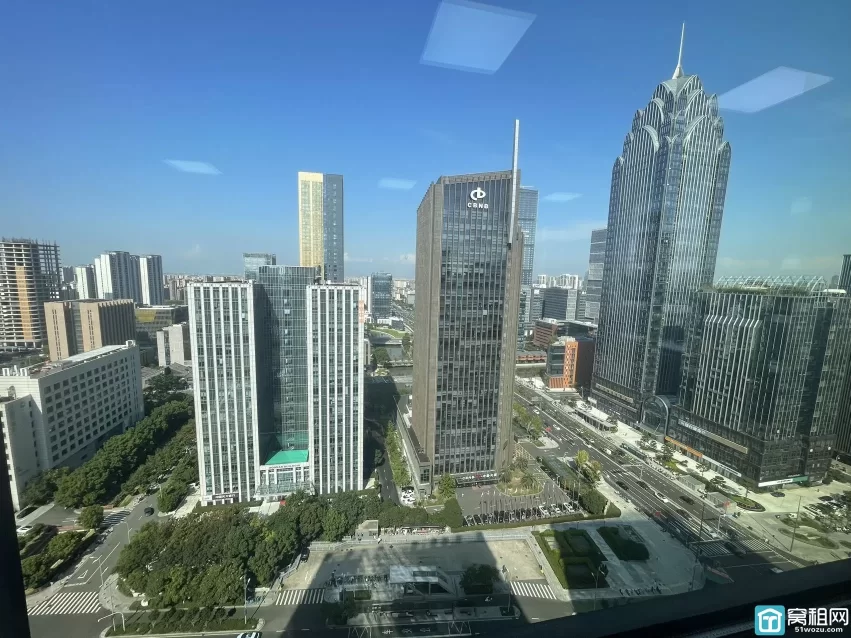 宁波南部商务区欧洲华商大厦出租 地铁口 产证面积160.29平 75%得房