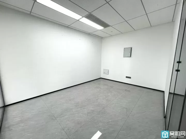宁波供销大厦 210平 朝南 四隔间+储藏间办公室出租