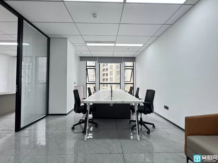 宁波银亿东岸B座建筑面积98m²办公室出租月租金5230/月