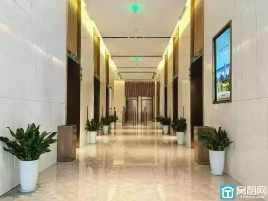 宁波新世界·宁云中心面积333.41 平东南朝向办公室招租
