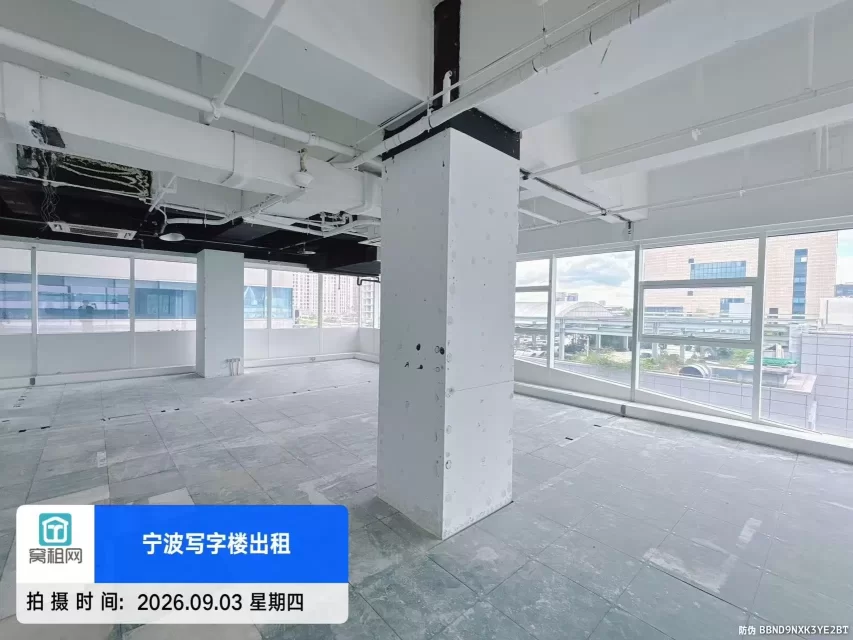 宁波海晏北路地铁B出口宏泰帝标283.05平米办公室招租3面采光