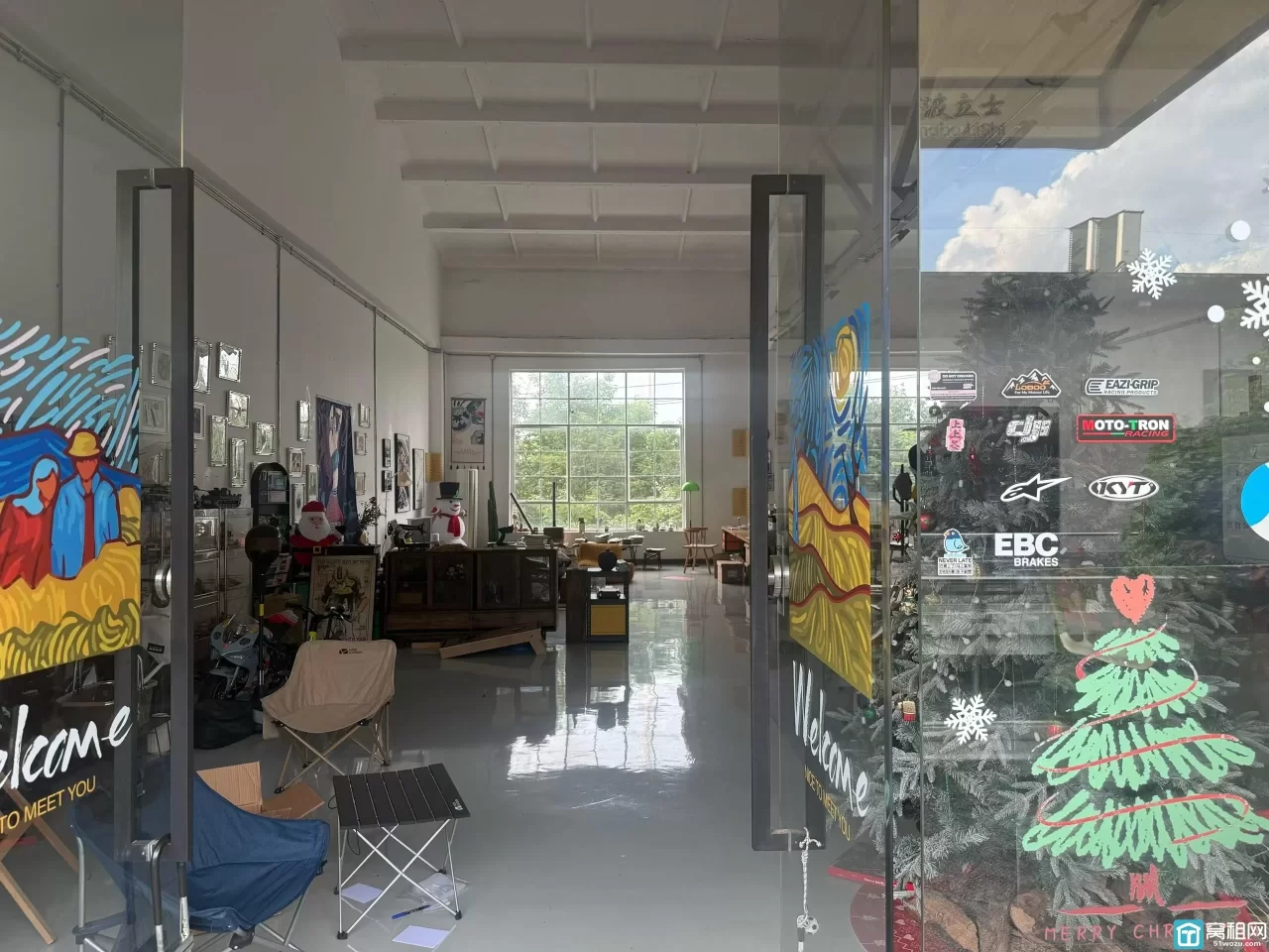 宁波江北创新设计园区带小花园260平 户型方正，环境舒适 可分租130➕130平