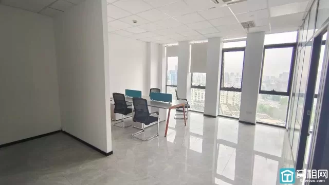 嘉鄞大厦89平两隔间，带家具朝东办公室出租
