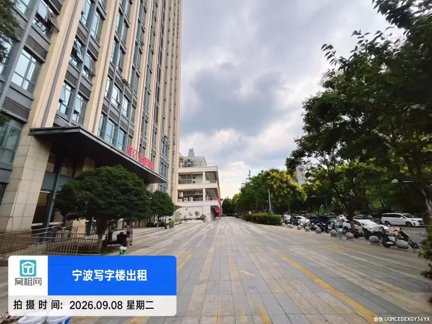 宁波世纪大道银亿东都国际大厦停车收费