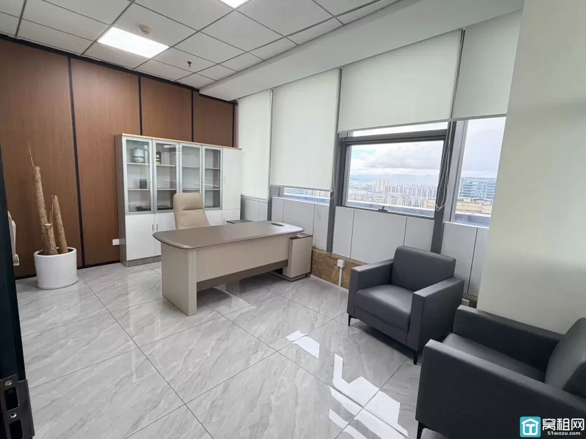 宁波嘉恒广场B座西南朝向面积215m²  单价：1.95元/m²/天