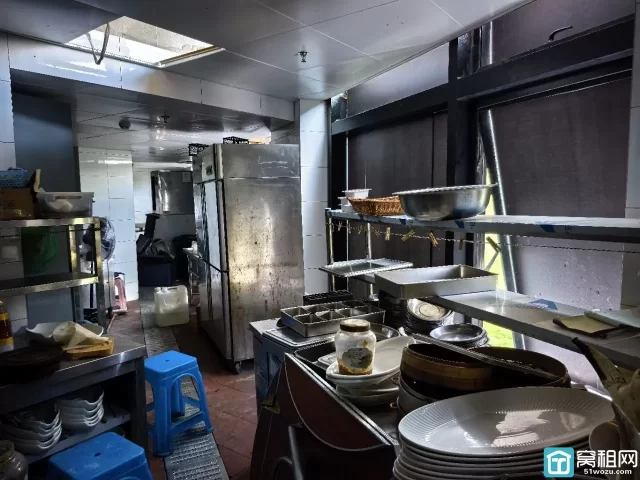 鄞州印象城旁1400平餐饮酒楼商业用房直接出租