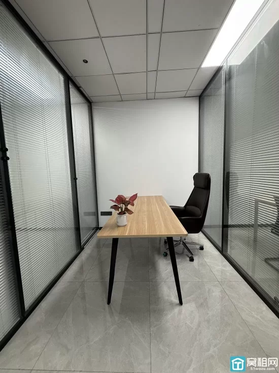 宁波凌云大厦｜25㎡精装小办公室 独立空间，即租即用1200元/月
