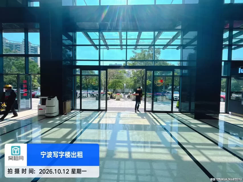 滨江商业广场(图12) 滨江商业广场(图13)