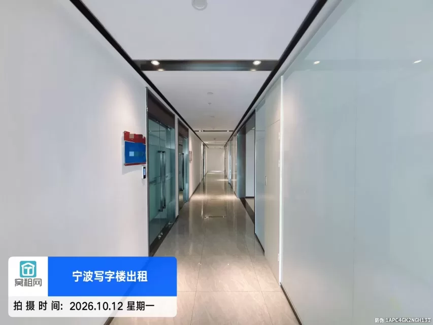 滨江商业广场(图18) 滨江商业广场(图18)