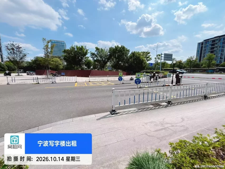 宁波鄞州区下应培罗成广场英莱达大厦停车收费