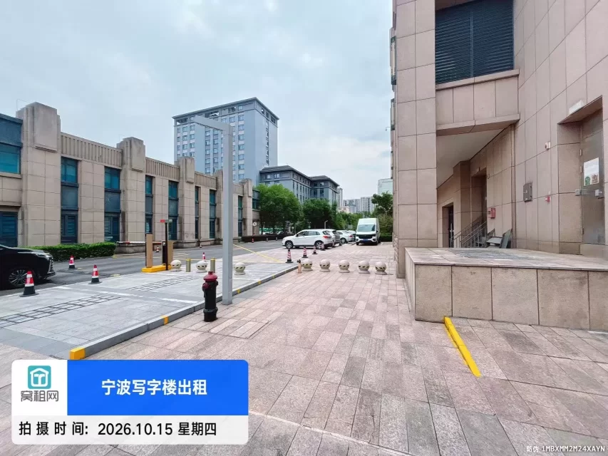 宁波地质大厦停车场收费价格包月多少？