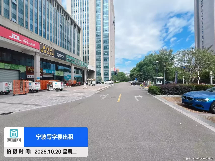 高新区联安明新大厦停车收费包月多少？