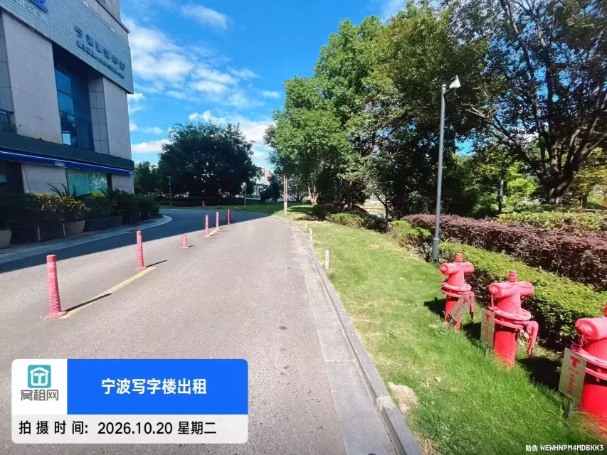 宁波嘉利广场停车包月多少临时停车收费多少？