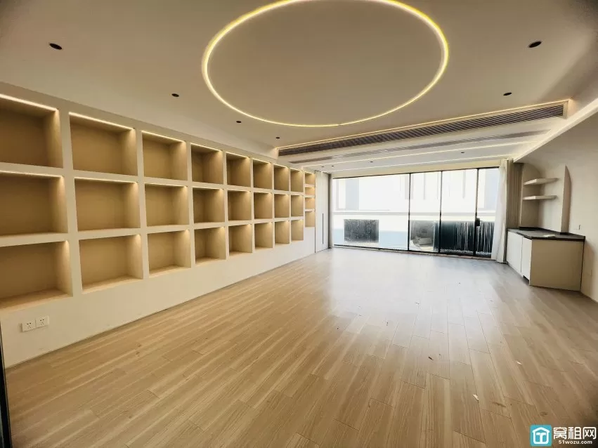 宁波东进社双创产业园  建筑面积76.3m²出租 租金 3943 元/月