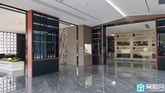 镇海开元广场正对面447平商铺出租展厅装修，带水源卫生间