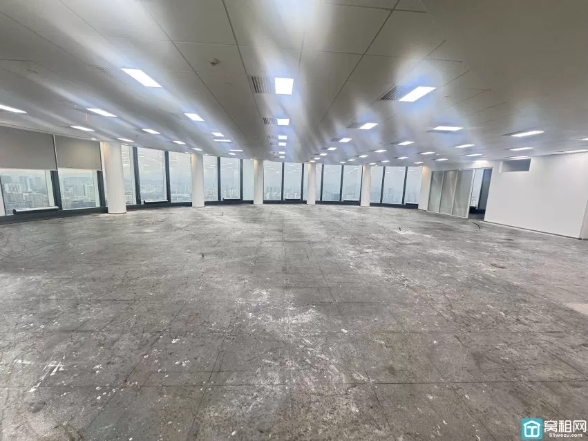 宁波东部新城地标建筑中银大厦高楼层992.77平米办公室招租