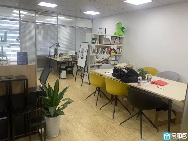 宁波南商地铁口中基大厦145平精装两隔间办公室出租6500元/月