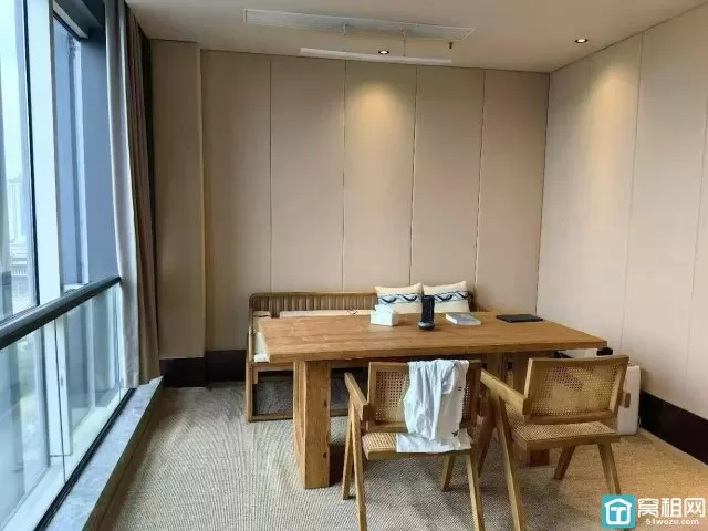 宁波奥克斯大厦 253.33平 豪华装修 朝鄞州公园写字楼出租