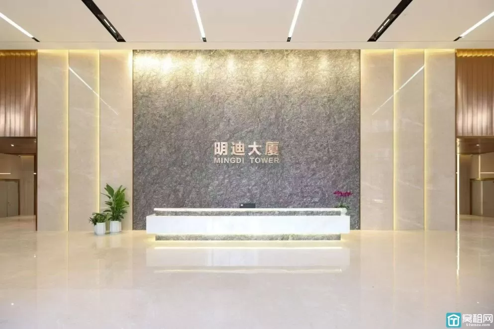 高新区研发园对面全新写字楼明迪大厦新出120平，电梯口正朝南，看大东江，户型方正