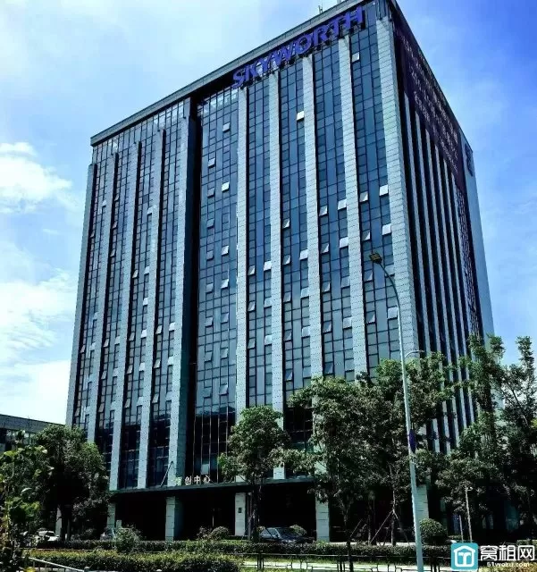 宁波镇海区庄市街道耀创中心140平方，装修带家具出租朝南，三隔间
