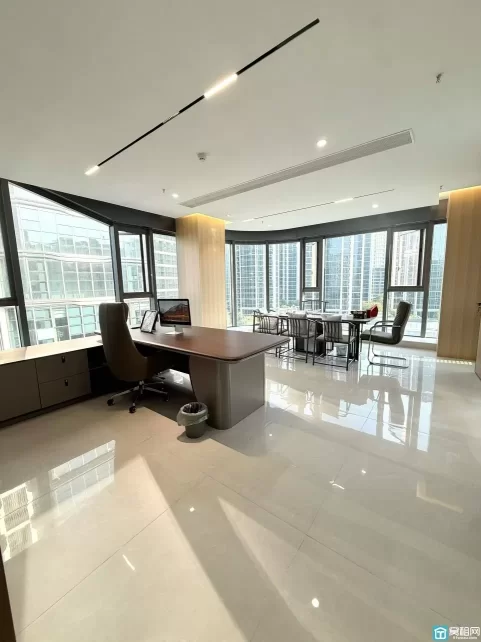 高新区明迪大厦｜江景精装办公室租赁面积：328㎡ 租金：16800/月