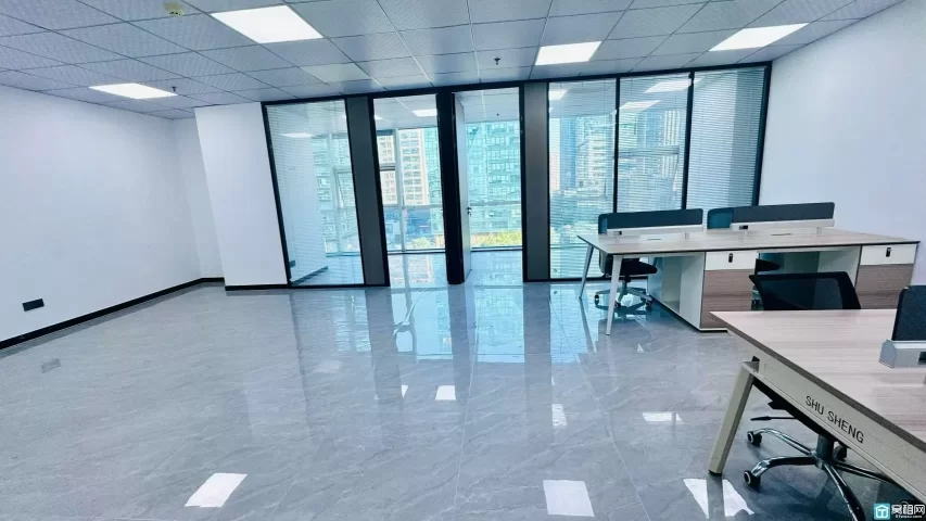 宁波南部商务区CBD广博丽景大厦  朝东办公室出租120平，单价1.35