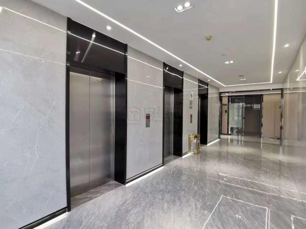 涌金大厦电梯口全新装修出租70平米办公室(图9)